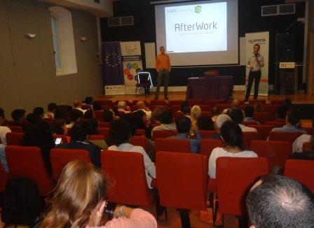 http://www.innovonslareunion.com/fileadmin/user_upload/innovons/Evenements/Sem_BMODELS/2017_sem_BMI/afterwork_intro.jpg