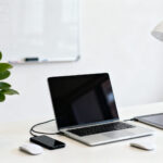 Solutions connectées pour un bureau moderne et efficace sans aucun texte